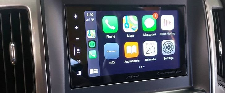 CarPlay on 2018 Chevrolet Silverado