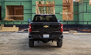 Chevrolet Silverado, GMC Sierra Production Suspended Because We All Know Why