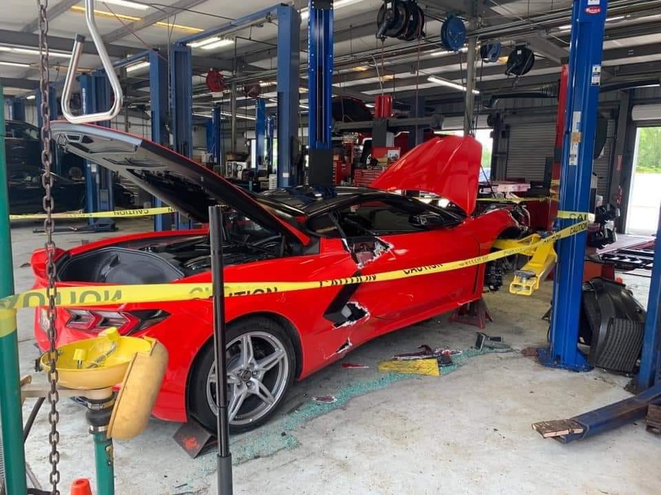 Update Chevy Dealer Damages C8 Corvette Owner Isn T Amused Autoevolution