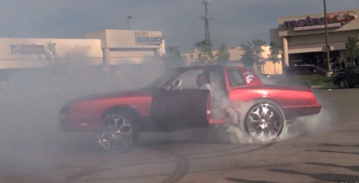 Chevy Monte Carlo on 26-Inch Forgiato Wheels Does a Burnout