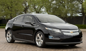 Chevy Volt Targeted at Tech-Savvy, not Tree-Hugging Customers