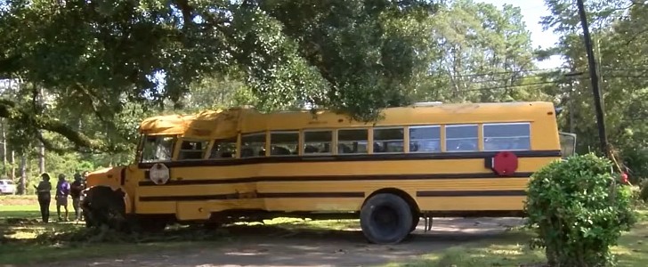 Kid steals School Bus