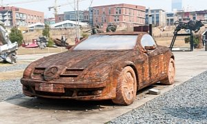 Chinese Artist Creates Mercedes-Benz SLK Out of Bricks: House on Wheels?