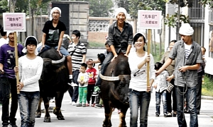 Chinese City Guangzhou Embraces and Celebrates ‘Car Free Day’