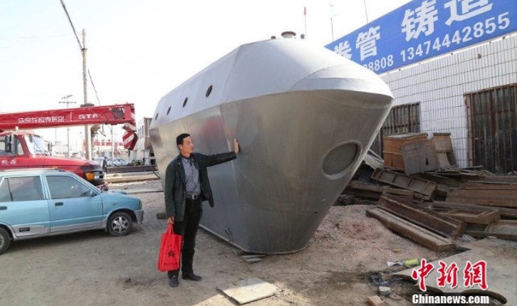 Chinese Farmer Spends Life Savings to Build Submarine, Says He Wants to Prove a Point