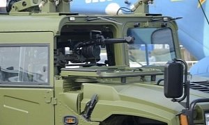 Chinese Humvee Clone Assault Vehicles Leave Soldiers Unprotected