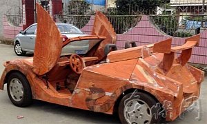 Chinese Man Builds Mahogany “Lamborghini Roadster”, It's Electric