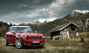 Chinese MINI Countryman in the Works