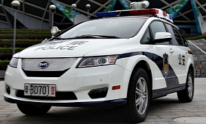 Chinese Police in Shenzen to Drive BYD E6 EVs