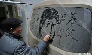 Chinese Retired Teacher Makes Finger-Painting Art on Dusty Windshields
