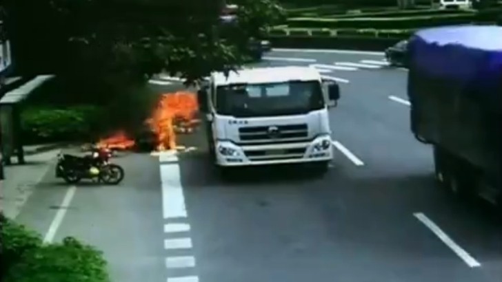 Scooter Set Ablaze, Rider Included 