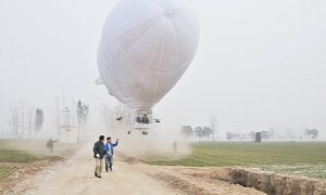 Chinese Villager Builds His Own Zeppelin, Proves It Can Fly
