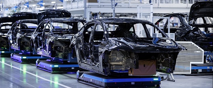 The production of cars has been slowed down massively by the lack of chips