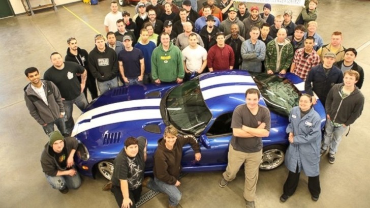 students with 1993 VIper prototype