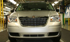 Chrysler Grand Voyager Begins Production Windsor, Canada