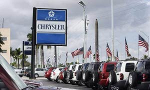 Chrysler Lures Dealers with Extra Cash