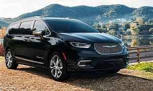 Chrysler Pacifica Minivan Wins Top Safety Pick + Award From IIHS
