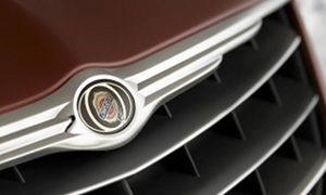 Chrysler Posts Offensive Comment on Twitter, Fires Responsible Tweeter
