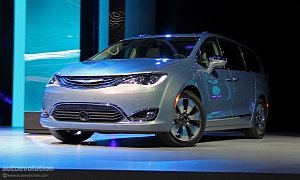 Chrysler Quietly Recalls Pacifica Hybrid Over Loss Of Propulsion