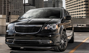 Chrysler Recalls 2013 Minivans Over Airbag Issues