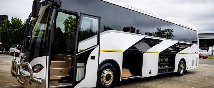 Hydrogen-powered buses and coaches continue to be built, despite critics claiming that they are too expensive