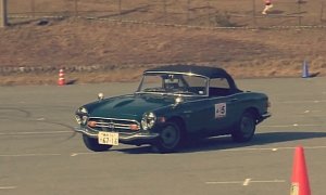 Classic Car Gymkhana in Japan is Funny as Hell