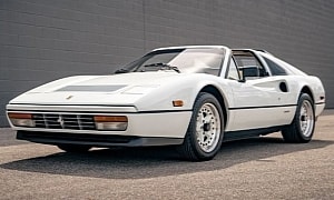 Classic Ferrari With Gated Manual Can't Sell, Vendor Makes It Cheaper