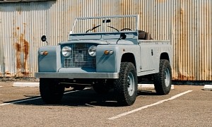 Classic Land Rover Gets Open-Air Makeover From Himalaya 4x4