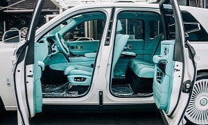 Clear Your Stuffy Nose With This Minty-Fresh Rolls-Royce Cullinan