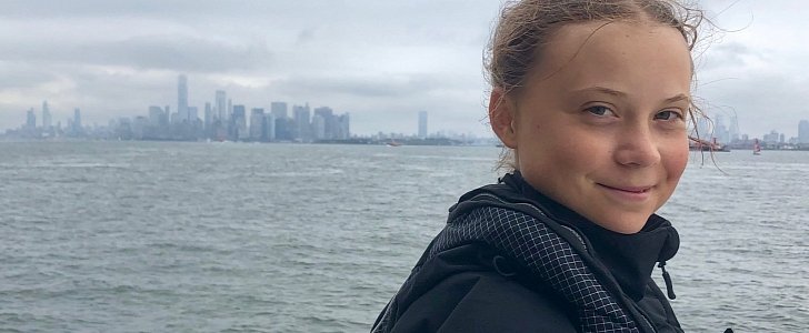 Greta Thunberg sails into Manhattan on zero-emissions yacht
