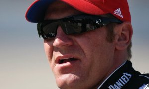 Clint Bowyer Switches to Part-Time Drive with Holiday Inn