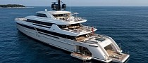 Cloud 9 Superyacht Is a $69 Million Floating Paradise With Incredible Luxuries