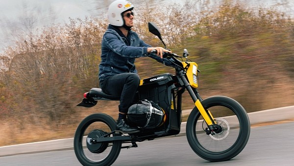 Colibri M22 foldable electric motorcycle
