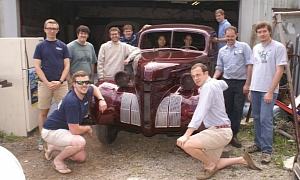 College Students to Transform 1939 Pontiac into EV
