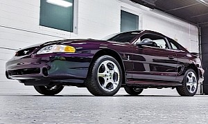 Color Shifting 1996 Ford Mustang SVT Cobra Was Hidden for Decades, Shows 7 Miles