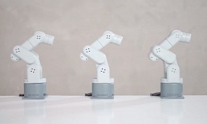 Compact Robotic Arm Claims Is a Little Hulk, Can Do Everything You Want