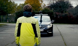 Continental Drops the Detectable Jacket for Cyclists, Can Be Recognized by Your Car's AI