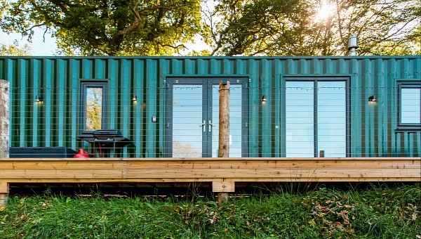 The Huxham Hideaway is like a luxury hotel room in the middle of nature
