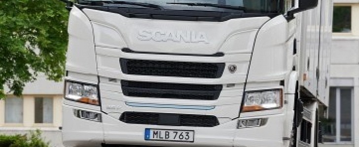 Sweden's Scania unveils world's first semi-truck covered in solar panels