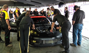 Chevy Reveals How Corvette GT2 ALMS Racing Engine Is Built
