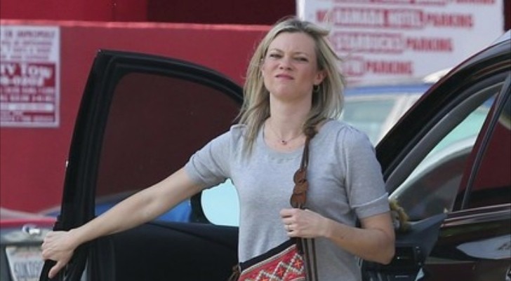 Amy Smart with her Lexus RX 450h