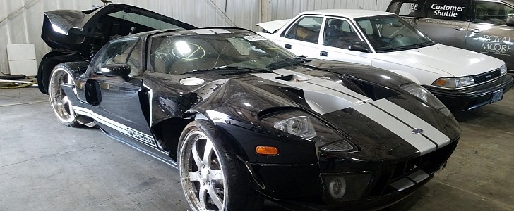 Crashed Ford GT with Salvage Title Certificate on Copart