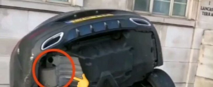 Crashed Mercedes Reveals Embarassing Exhaust Pipe Under Its Skirt
