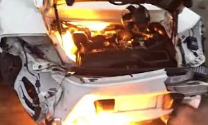 Crashed Porsche 911 Bursts Into Flames After the Engine is Turned On