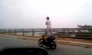 Crazy Bike Stunt from Casual Rider