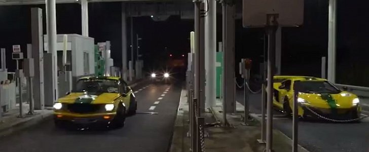 Crazy Liberty Walk Mazda RX-3 and McLaren 650S in Japan