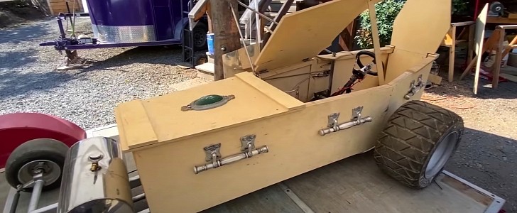 Crazy Rocketman Coffin Car
