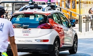 Cruise Robotaxis Cause Roadblock in San Francisco, Stop Operating Simultaneously