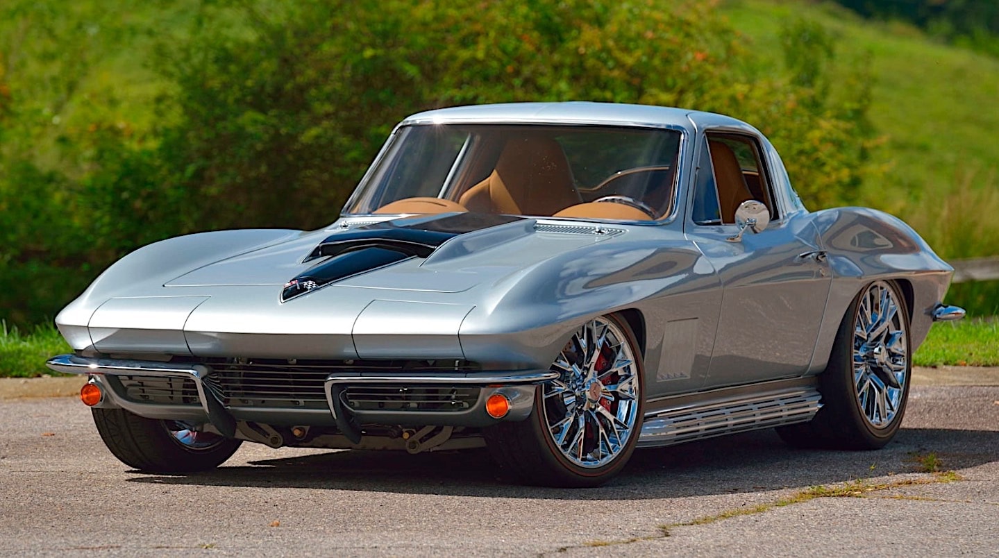 Custom 1967 Chevrolet Corvette Is a 525 HP Indiana Special With C5 and C6 P...