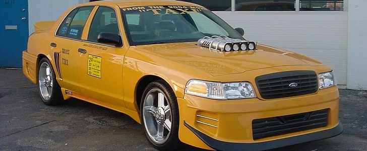 1999 Ford Crown Victoria used in 2004 Taxi movie